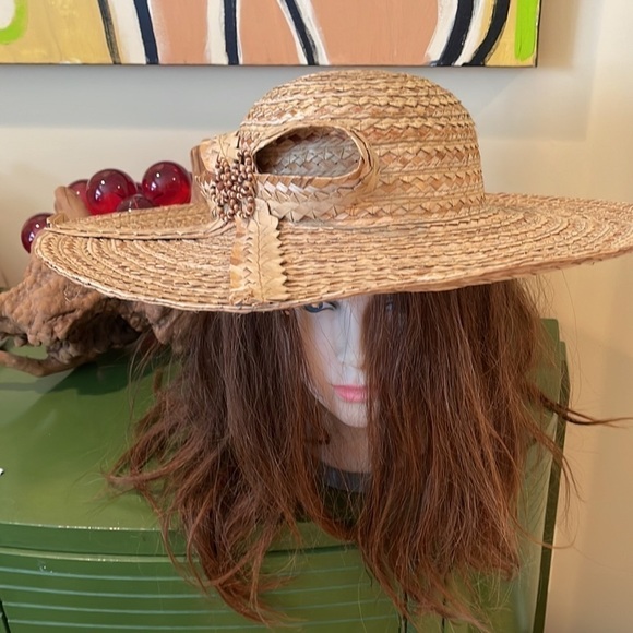 Liz Claiborne straw hat - Picture 9 of 10